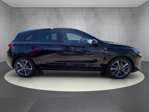 https://csb-strapi-files.fsn1.your-objectstorage.com/inventory-cars/images/7b6546c5c69befae20b1c7a396d57737e09fb15c/7_500_9149.jpg