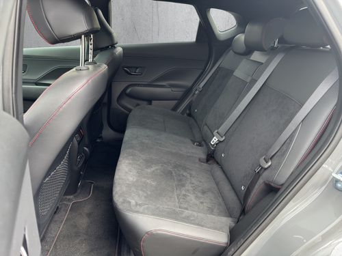 https://csb-strapi-files.fsn1.your-objectstorage.com/inventory-cars/images/7b9649996bea0e06b0281fdfe286de7dbfde035a/13_500_9635.jpg