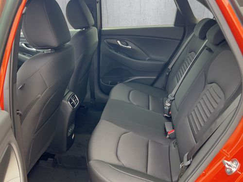 https://csb-strapi-files.fsn1.your-objectstorage.com/inventory-cars/images/7c1970ee128b2d6b1bb8c735a816e1d3d77a0724/15_500_8873.jpg