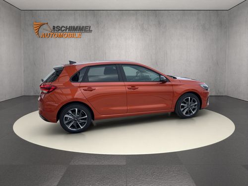 https://csb-strapi-files.fsn1.your-objectstorage.com/inventory-cars/images/7c1970ee128b2d6b1bb8c735a816e1d3d77a0724/7_500_9724.jpg