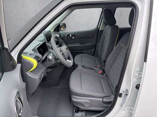 https://csb-strapi-files.fsn1.your-objectstorage.com/inventory-cars/images/7c5bfa1ed3c8f6e9b1199765ceef0fc19d6e2215/10_500_3593.jpg