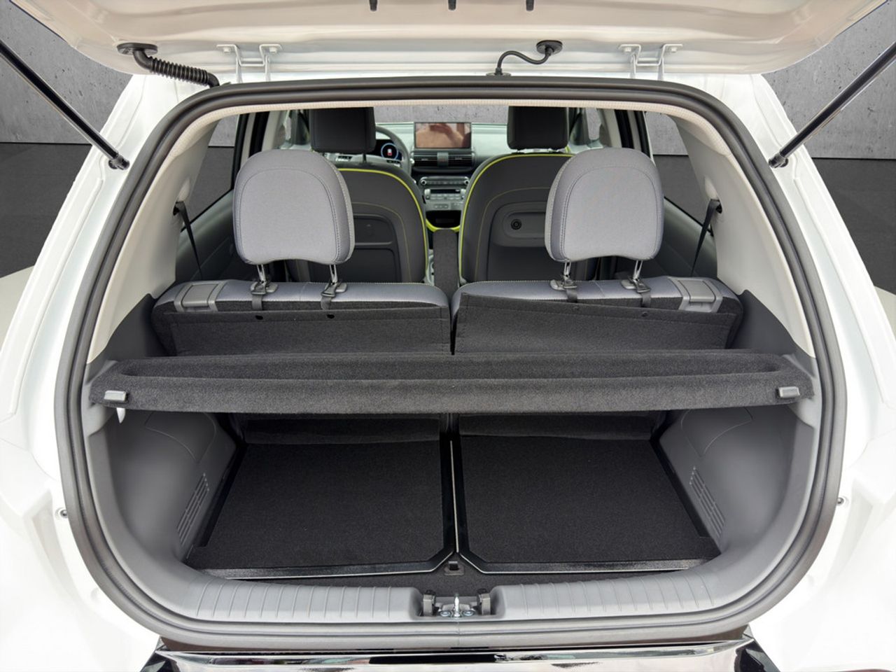 https://csb-strapi-files.fsn1.your-objectstorage.com/inventory-cars/images/7c5bfa1ed3c8f6e9b1199765ceef0fc19d6e2215/5_1280_7207.jpg