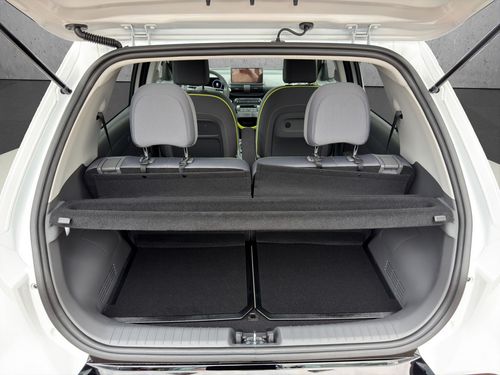 https://csb-strapi-files.fsn1.your-objectstorage.com/inventory-cars/images/7c5bfa1ed3c8f6e9b1199765ceef0fc19d6e2215/5_500_1504.jpg