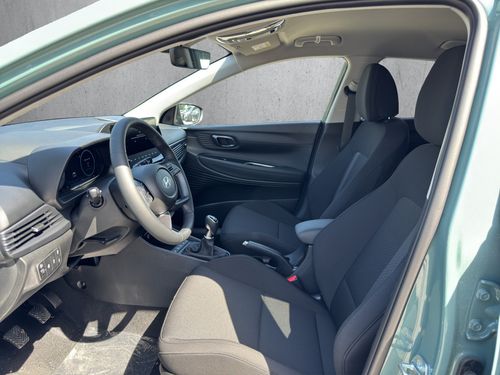 https://csb-strapi-files.fsn1.your-objectstorage.com/inventory-cars/images/7ccbfe68a3b4c9bc42bde00fc90b6be35fe99e77/10_500_3218.jpg