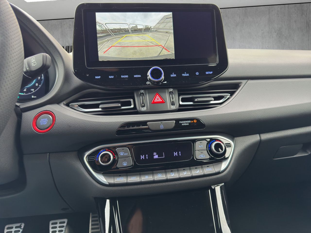 https://csb-strapi-files.fsn1.your-objectstorage.com/inventory-cars/images/7cdc97dbfb624856abe0fd33e12af061e9824ef1/12_1280_8006.jpg