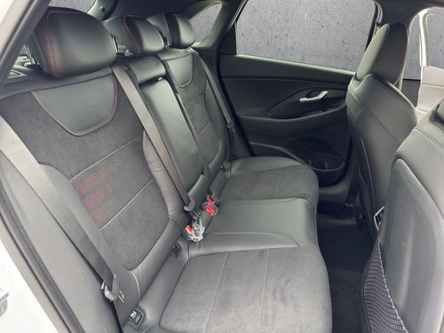 https://csb-strapi-files.fsn1.your-objectstorage.com/inventory-cars/images/7cdc97dbfb624856abe0fd33e12af061e9824ef1/19_500_7809.jpg