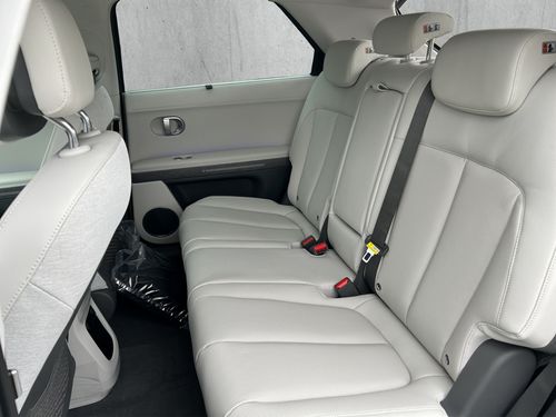 https://csb-strapi-files.fsn1.your-objectstorage.com/inventory-cars/images/7d608403ed53537e09238017d9b2fdc1f8138be5/15_500_2772.jpg
