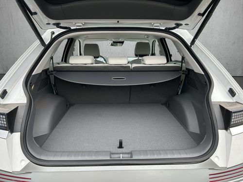 https://csb-strapi-files.fsn1.your-objectstorage.com/inventory-cars/images/7d608403ed53537e09238017d9b2fdc1f8138be5/18_500_1477.jpg