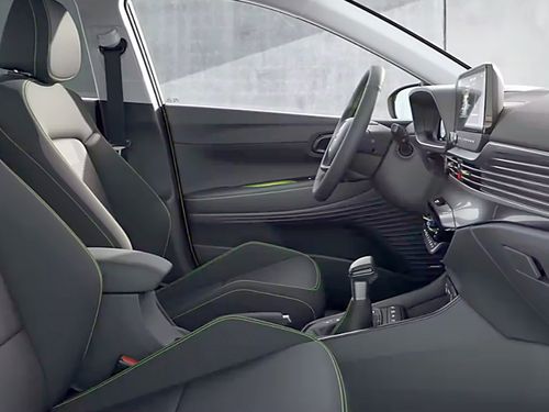 https://csb-strapi-files.fsn1.your-objectstorage.com/inventory-cars/images/7f0bead68b80d175ddca226906e71f58cc786abc/10_500_6746.jpg