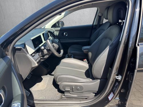https://csb-strapi-files.fsn1.your-objectstorage.com/inventory-cars/images/7f35bb78e4857fbe0551ea7cc9601122f624f5aa/10_500_8085.jpg