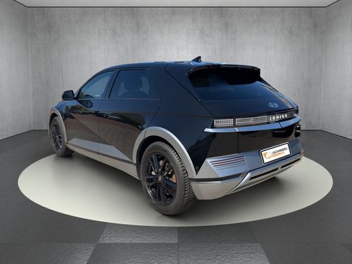 https://csb-strapi-files.fsn1.your-objectstorage.com/inventory-cars/images/7f35bb78e4857fbe0551ea7cc9601122f624f5aa/3_500_6143.jpg