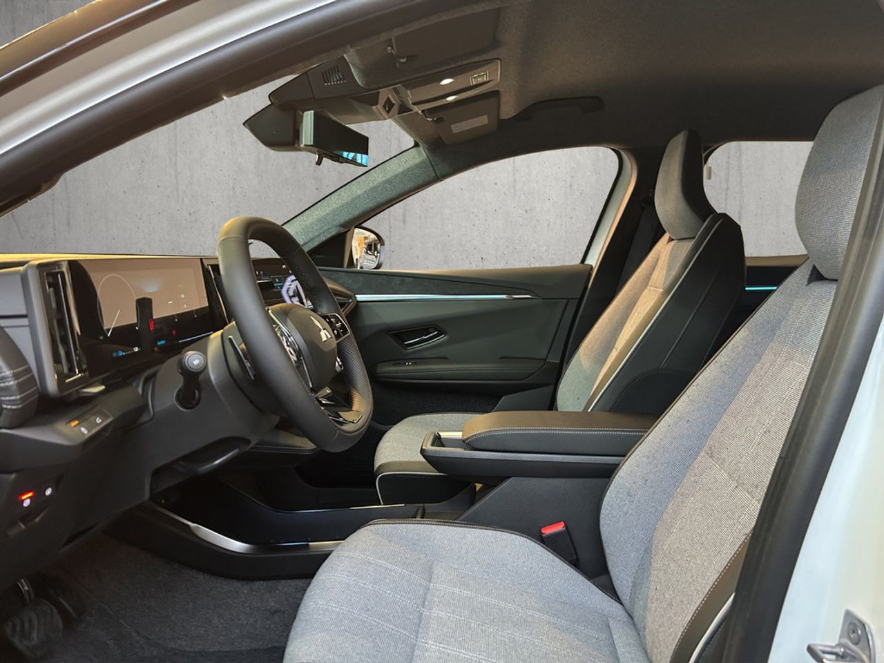 https://csb-strapi-files.fsn1.your-objectstorage.com/inventory-cars/images/7f6ad908e0d34b78e79b2b8d6f85f8d894d873ce/7_1280_9085.jpg