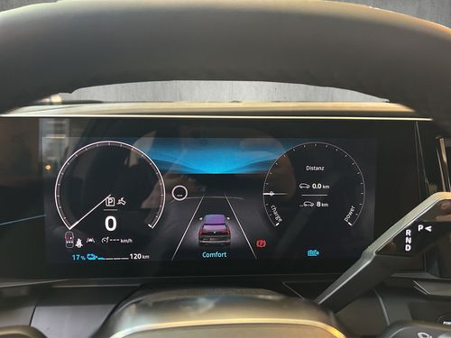 https://csb-strapi-files.fsn1.your-objectstorage.com/inventory-cars/images/7f6ad908e0d34b78e79b2b8d6f85f8d894d873ce/9_500_6352.jpg