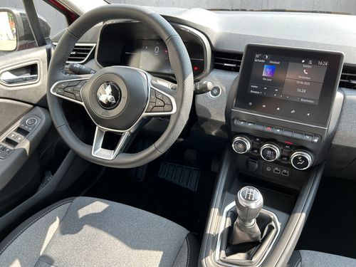 https://csb-strapi-files.fsn1.your-objectstorage.com/inventory-cars/images/7fc06c1f5618e32816afb914fc745ae14d75e11b/16_500_5289.jpg
