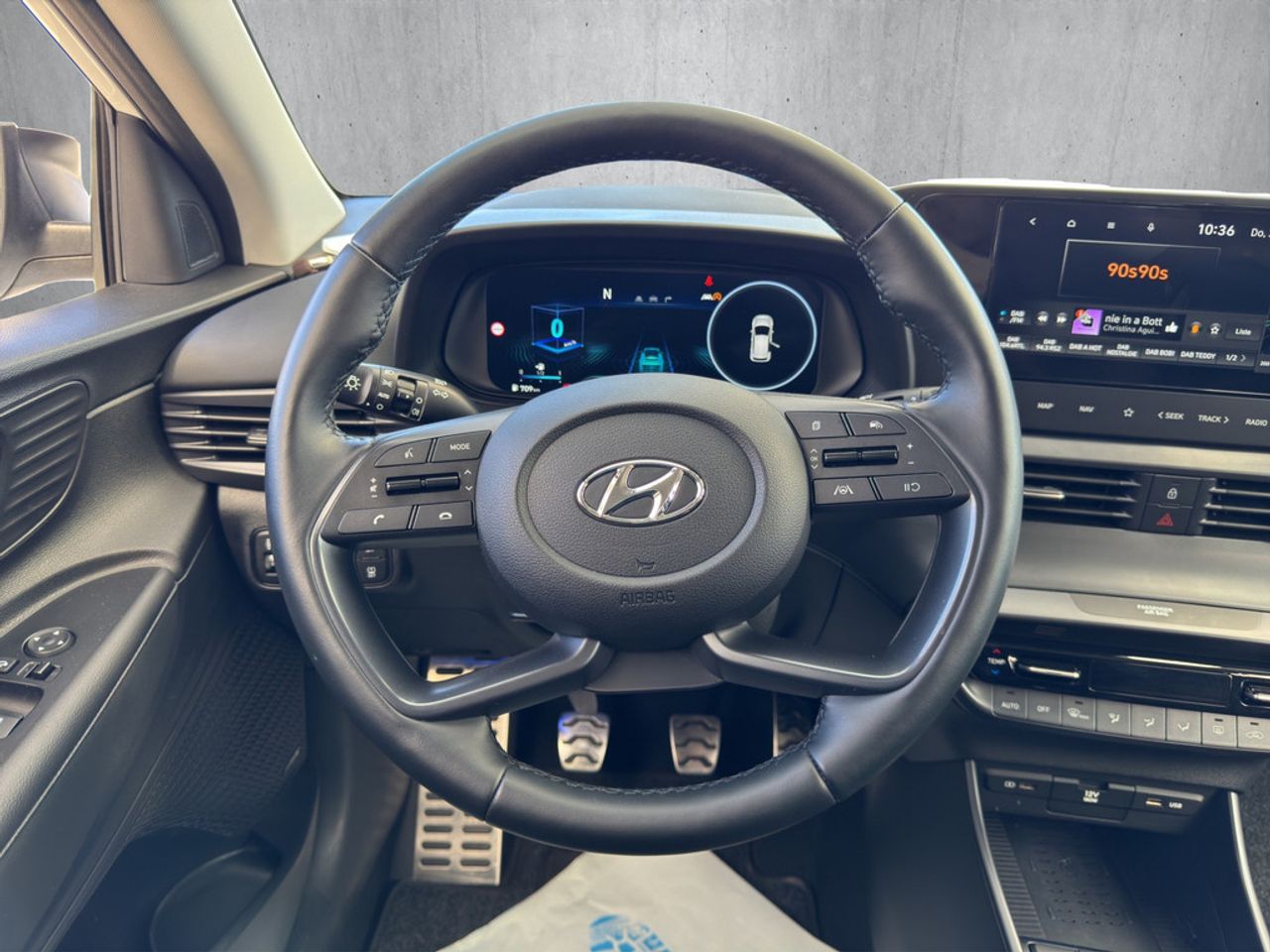 https://csb-strapi-files.fsn1.your-objectstorage.com/inventory-cars/images/801140e92601fc60f7b877404973a4e02b48459b/19_1280_4966.jpg
