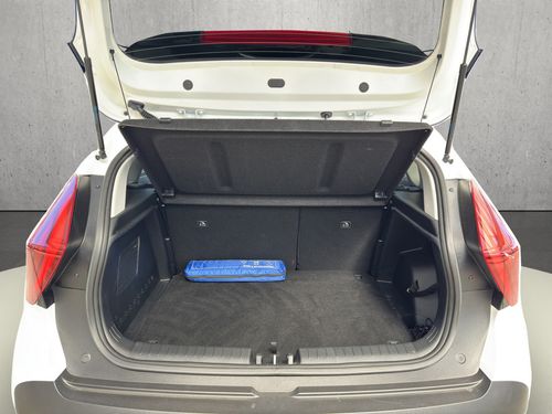 https://csb-strapi-files.fsn1.your-objectstorage.com/inventory-cars/images/801140e92601fc60f7b877404973a4e02b48459b/5_500_6475.jpg