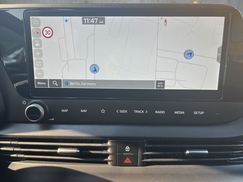 https://csb-strapi-files.fsn1.your-objectstorage.com/inventory-cars/images/8190c00a44e5fc9457162a871e83a2e8be887ec6/12_500_1807.jpg