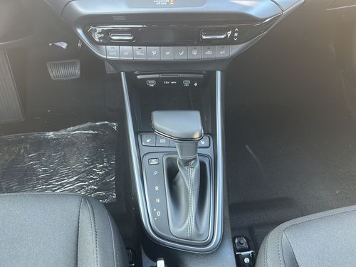 https://csb-strapi-files.fsn1.your-objectstorage.com/inventory-cars/images/8190c00a44e5fc9457162a871e83a2e8be887ec6/17_500_5091.jpg