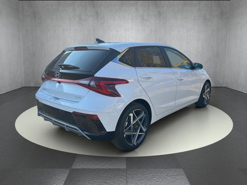 https://csb-strapi-files.fsn1.your-objectstorage.com/inventory-cars/images/8190c00a44e5fc9457162a871e83a2e8be887ec6/6_500_5578.jpg