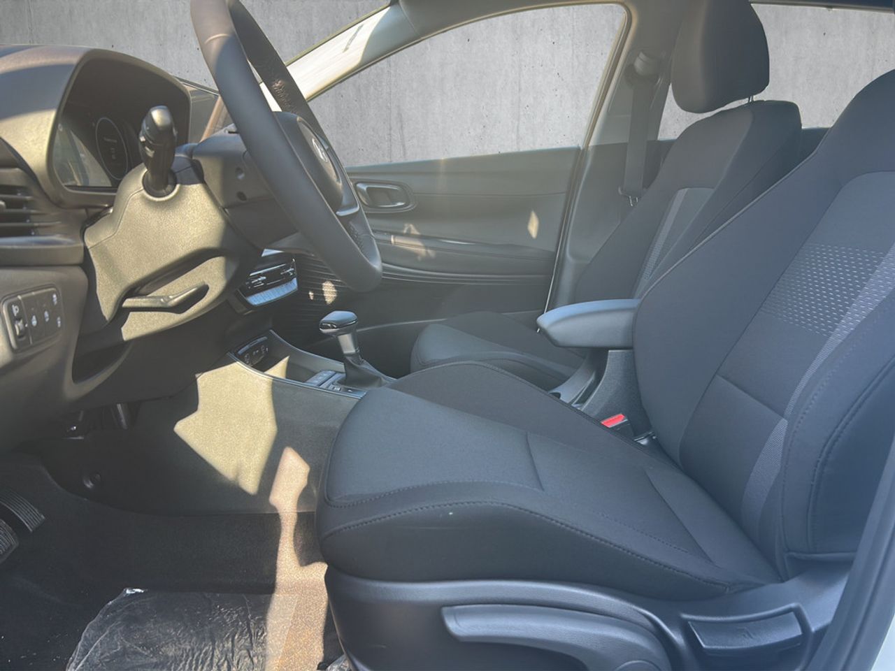 https://csb-strapi-files.fsn1.your-objectstorage.com/inventory-cars/images/8190c00a44e5fc9457162a871e83a2e8be887ec6/9_1280_5380.jpg