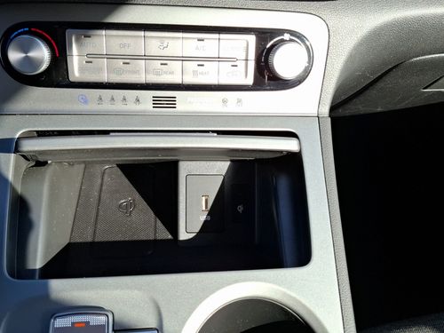 https://csb-strapi-files.fsn1.your-objectstorage.com/inventory-cars/images/8191ea2ab65c2601d687e9b6f9f517df320ce553/21_500_7269.jpg