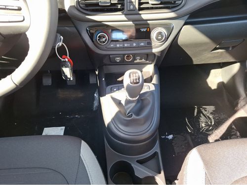 https://csb-strapi-files.fsn1.your-objectstorage.com/inventory-cars/images/819f8478e6090f045959459fcf2aaeac7a6198d0/15_500_3416.jpg