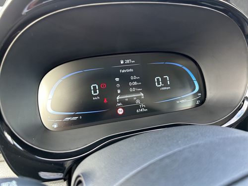 https://csb-strapi-files.fsn1.your-objectstorage.com/inventory-cars/images/8210f8896b694a7e3ff48124a3bb7c6f80e943cd/11_500_9434.jpg
