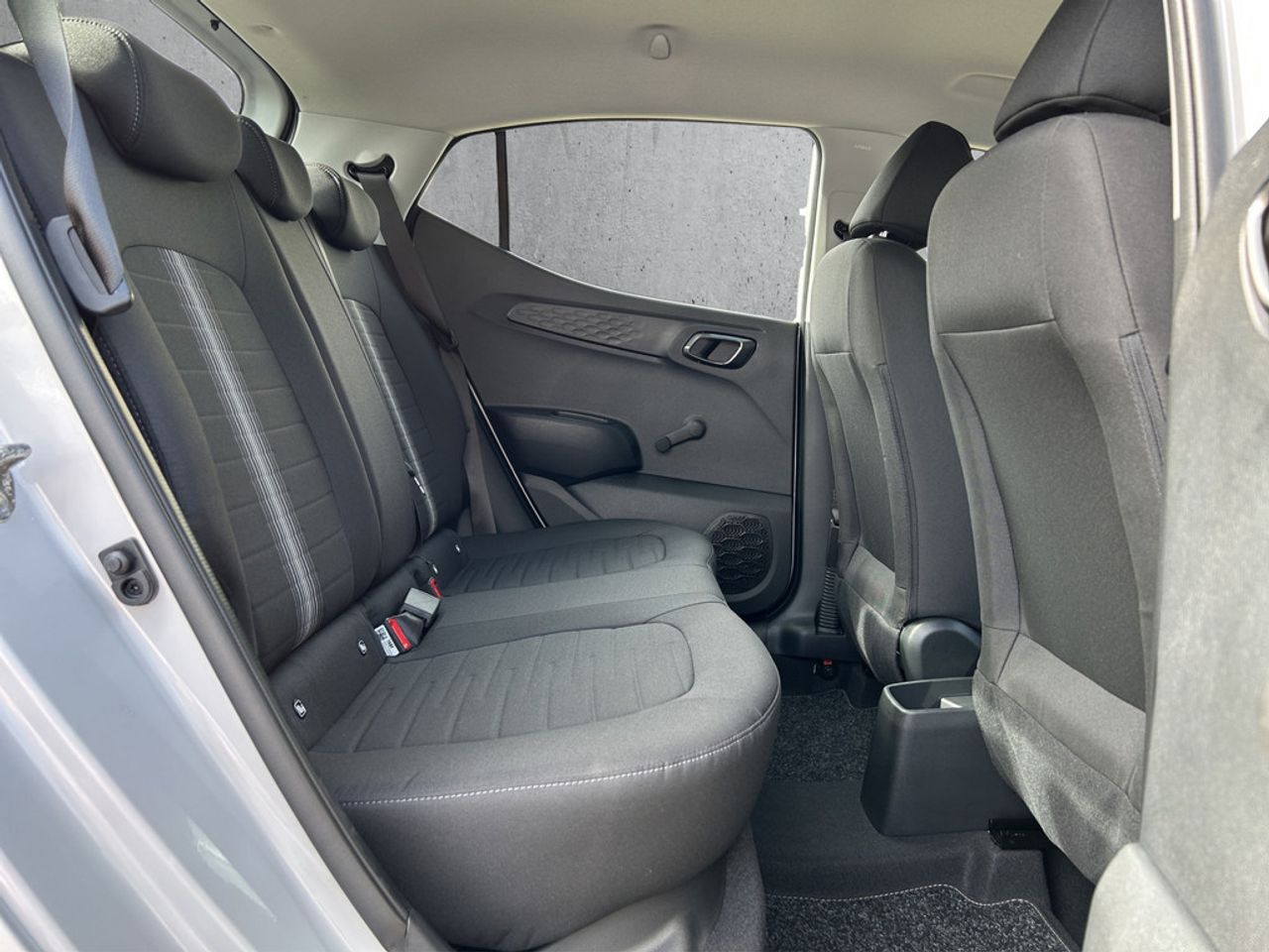 https://csb-strapi-files.fsn1.your-objectstorage.com/inventory-cars/images/8210f8896b694a7e3ff48124a3bb7c6f80e943cd/19_1280_1978.jpg