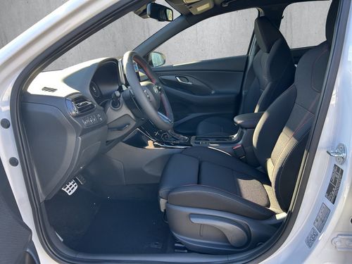 https://csb-strapi-files.fsn1.your-objectstorage.com/inventory-cars/images/82b0fafbe7a3fa113d28f7b6180321fa10e84b94/10_500_7904.jpg