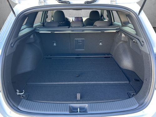 https://csb-strapi-files.fsn1.your-objectstorage.com/inventory-cars/images/82b0fafbe7a3fa113d28f7b6180321fa10e84b94/5_500_3495.jpg