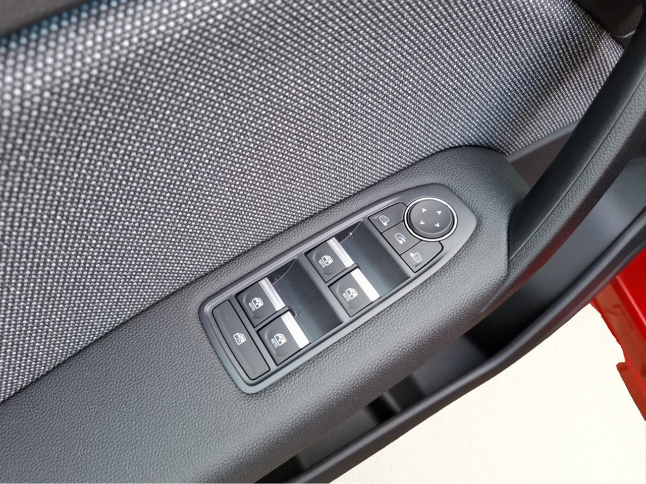 https://csb-strapi-files.fsn1.your-objectstorage.com/inventory-cars/images/82eda0383d4c9e2eca0f22d1d0fe7cb1f026e25d/13_1280_4206.jpg
