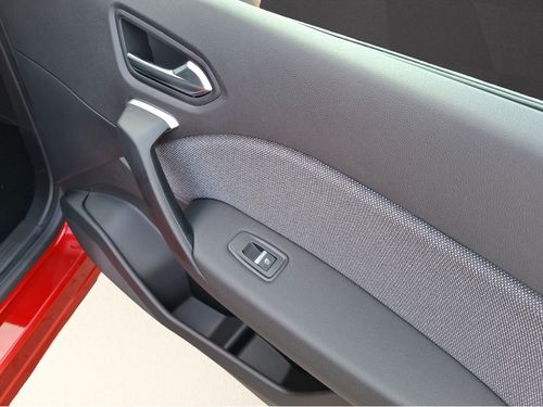 https://csb-strapi-files.fsn1.your-objectstorage.com/inventory-cars/images/82eda0383d4c9e2eca0f22d1d0fe7cb1f026e25d/20_500_2757.jpg