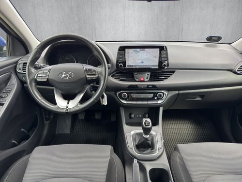 https://csb-strapi-files.fsn1.your-objectstorage.com/inventory-cars/images/83e41bc57e802dbe965677640f0fc29945bbb541/14_500_6496.jpg