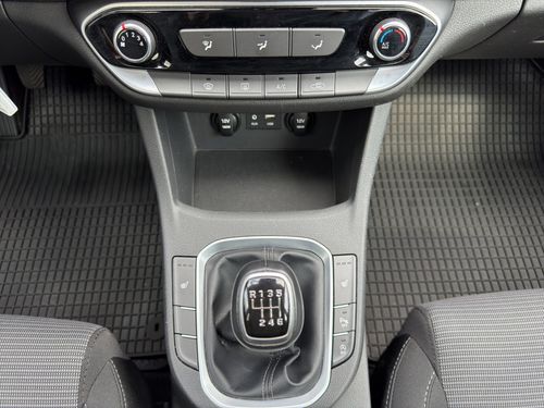 https://csb-strapi-files.fsn1.your-objectstorage.com/inventory-cars/images/83e41bc57e802dbe965677640f0fc29945bbb541/16_500_1624.jpg