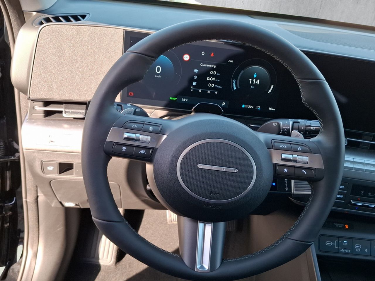 https://csb-strapi-files.fsn1.your-objectstorage.com/inventory-cars/images/84d63d7fa2e33c5a8b12e951c58d239f6994cbf1/10_1280_7053.jpg
