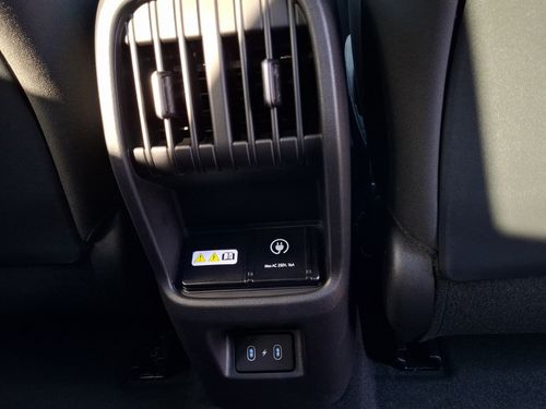 https://csb-strapi-files.fsn1.your-objectstorage.com/inventory-cars/images/84d63d7fa2e33c5a8b12e951c58d239f6994cbf1/22_500_8531.jpg