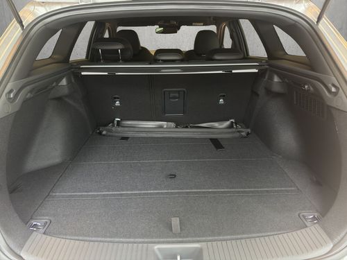 https://csb-strapi-files.fsn1.your-objectstorage.com/inventory-cars/images/858109c477c898d6e249e26690fdf87241cd4ecd/17_500_8510.jpg