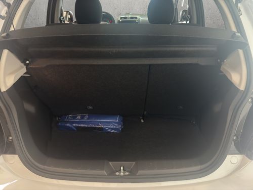 https://csb-strapi-files.fsn1.your-objectstorage.com/inventory-cars/images/858617a82e519cdb8713fd2254523dfd8caf613b/17_500_2938.jpg