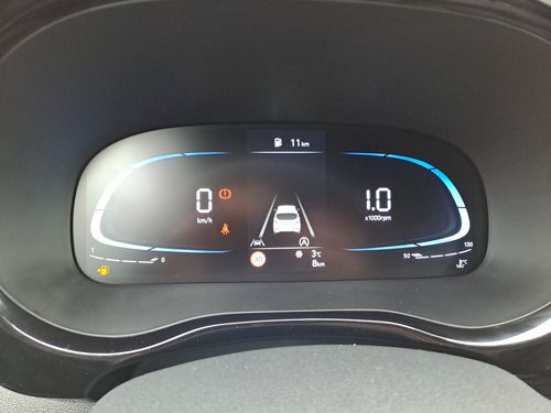 https://csb-strapi-files.fsn1.your-objectstorage.com/inventory-cars/images/8712b3cabf02d77b5ffa9af6771c03f67b81e6ec/11_500_9173.jpg