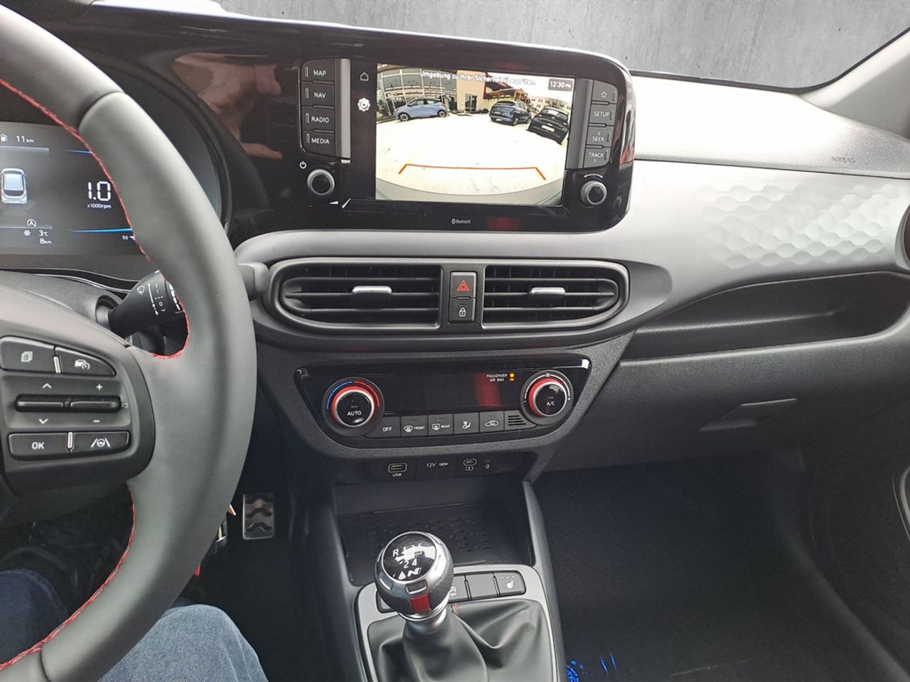 https://csb-strapi-files.fsn1.your-objectstorage.com/inventory-cars/images/8712b3cabf02d77b5ffa9af6771c03f67b81e6ec/12_1280_4596.jpg