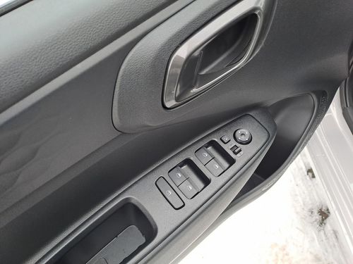 https://csb-strapi-files.fsn1.your-objectstorage.com/inventory-cars/images/8712b3cabf02d77b5ffa9af6771c03f67b81e6ec/13_500_8980.jpg