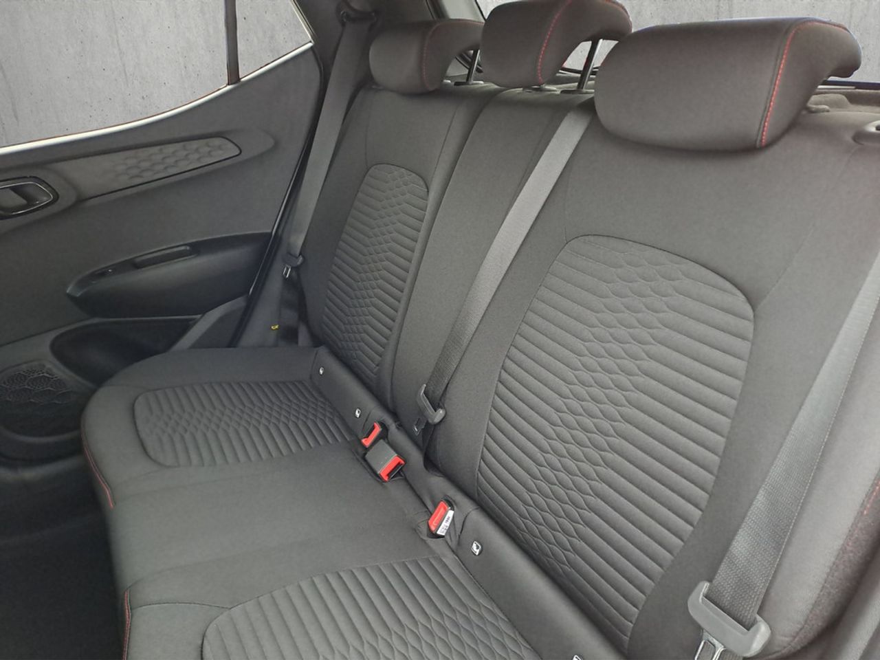 https://csb-strapi-files.fsn1.your-objectstorage.com/inventory-cars/images/8712b3cabf02d77b5ffa9af6771c03f67b81e6ec/15_1280_2882.jpg