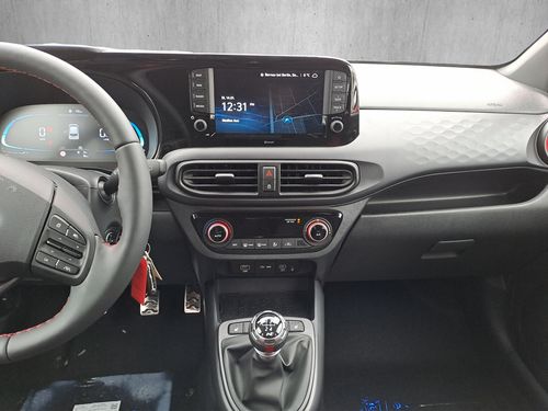 https://csb-strapi-files.fsn1.your-objectstorage.com/inventory-cars/images/8712b3cabf02d77b5ffa9af6771c03f67b81e6ec/17_500_5116.jpg