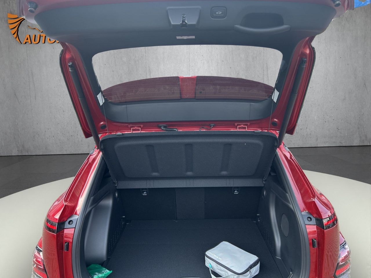 https://csb-strapi-files.fsn1.your-objectstorage.com/inventory-cars/images/883add3b998a1df3c91800e62d479da336059f3c/17_1280_2409.jpg