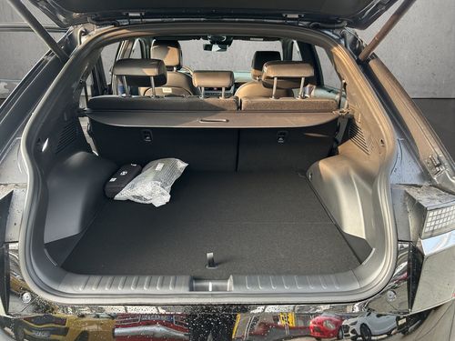 https://csb-strapi-files.fsn1.your-objectstorage.com/inventory-cars/images/892bd45e8edd5ea32c8670f12b56099b55499b9e/18_500_5085.jpg