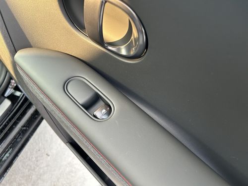 https://csb-strapi-files.fsn1.your-objectstorage.com/inventory-cars/images/892bd45e8edd5ea32c8670f12b56099b55499b9e/21_500_7826.jpg
