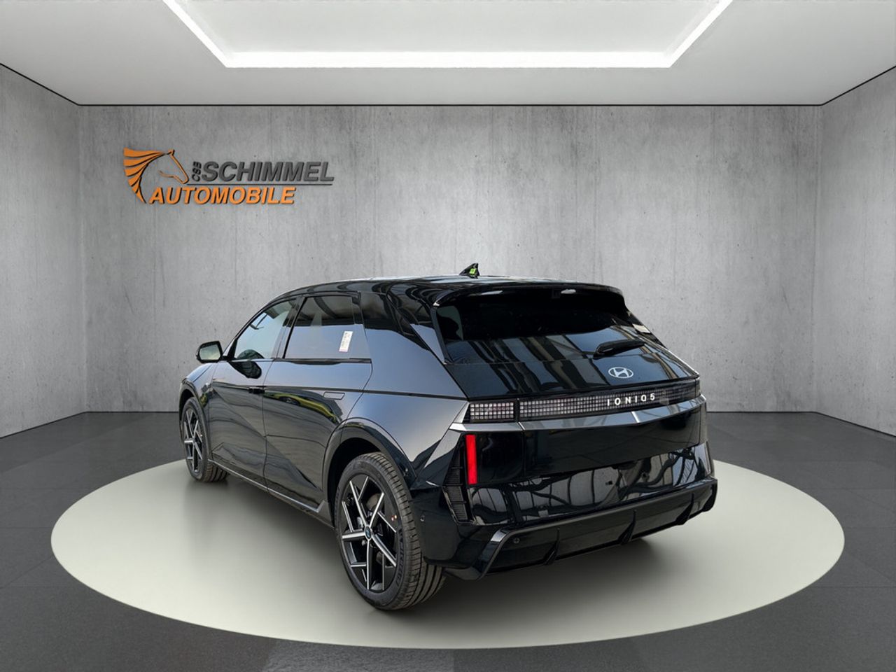 https://csb-strapi-files.fsn1.your-objectstorage.com/inventory-cars/images/892bd45e8edd5ea32c8670f12b56099b55499b9e/4_1280_8343.jpg