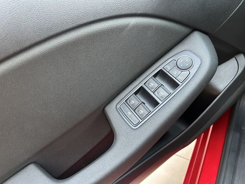 https://csb-strapi-files.fsn1.your-objectstorage.com/inventory-cars/images/893704e9d2f7822578bc76b6f3d6a0c07329a555/13_500_5770.jpg