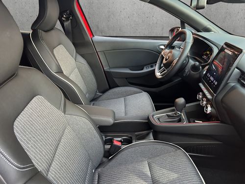 https://csb-strapi-files.fsn1.your-objectstorage.com/inventory-cars/images/893704e9d2f7822578bc76b6f3d6a0c07329a555/19_500_7146.jpg