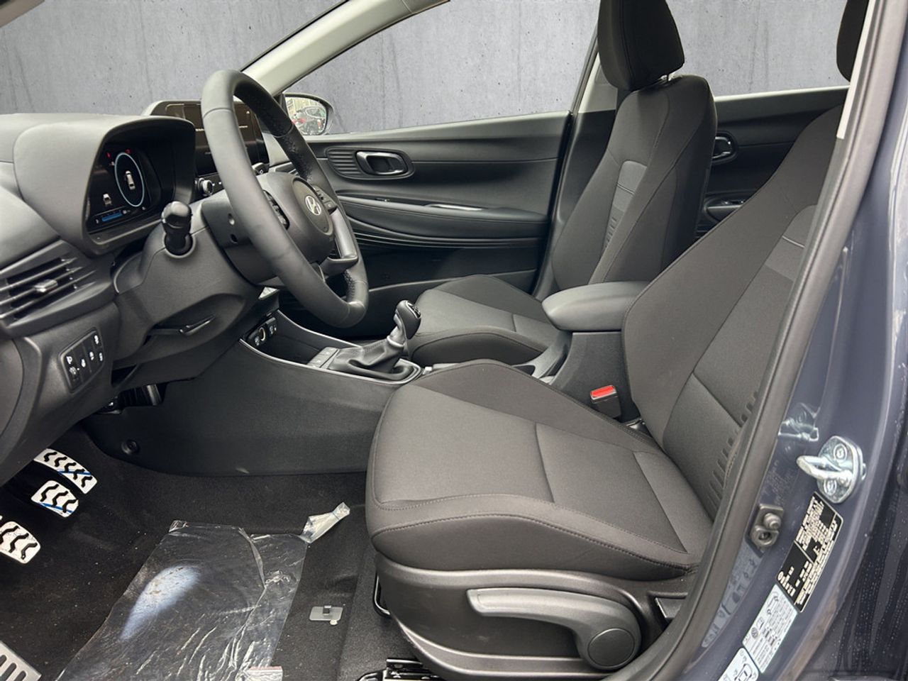 https://csb-strapi-files.fsn1.your-objectstorage.com/inventory-cars/images/89c6e7f915fdeb4f2be78aa694a3d84d06d7c982/10_1280_8000.jpg